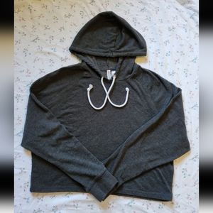H&M cropped sweatshirt